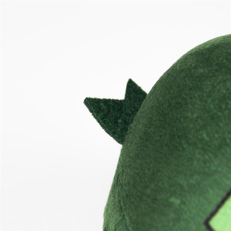 Hulk Squeaky Plush Dog & Cat Toy Image 5